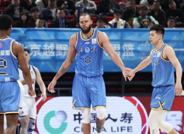 九游娱乐-北京新援麦基组超级球队：保罗+布克+汤普森+詹姆斯+库里中锋